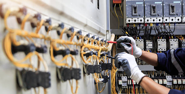 Professional Electrician technician working in Alliance, OH
